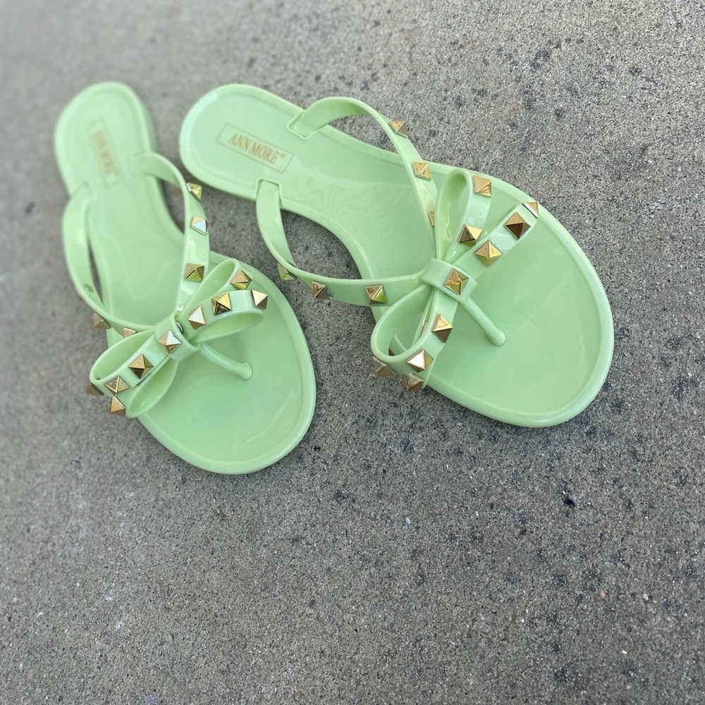 Jelly Studded Sandals